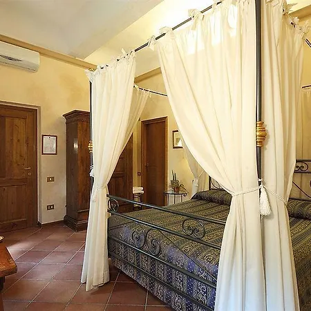 Mario's Hotell 3*